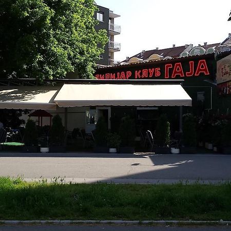 Guest House Gaja Novi Sad Dış mekan fotoğraf