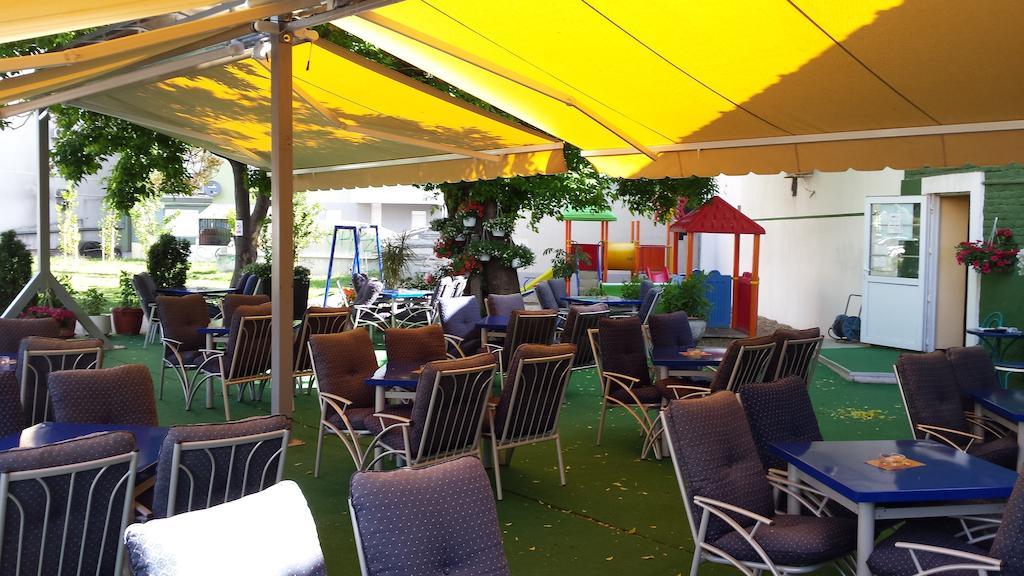 Guest House Gaja Novi Sad Dış mekan fotoğraf