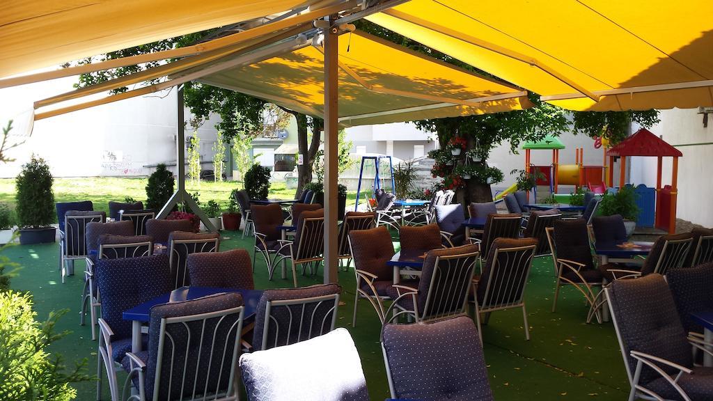 Guest House Gaja Novi Sad Dış mekan fotoğraf